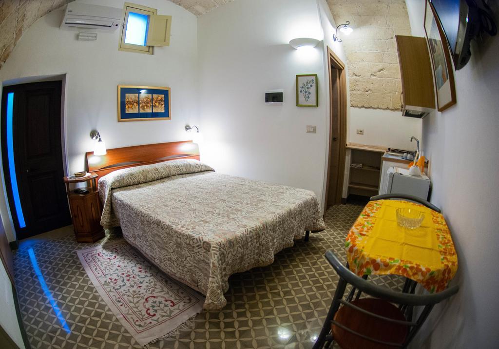 B&B A Casa Della Nonna Uccia 나르도 객실 사진